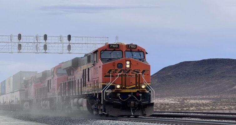 BNSF Places 11-Mile Segment Along Southern Transcon - NewsBreak