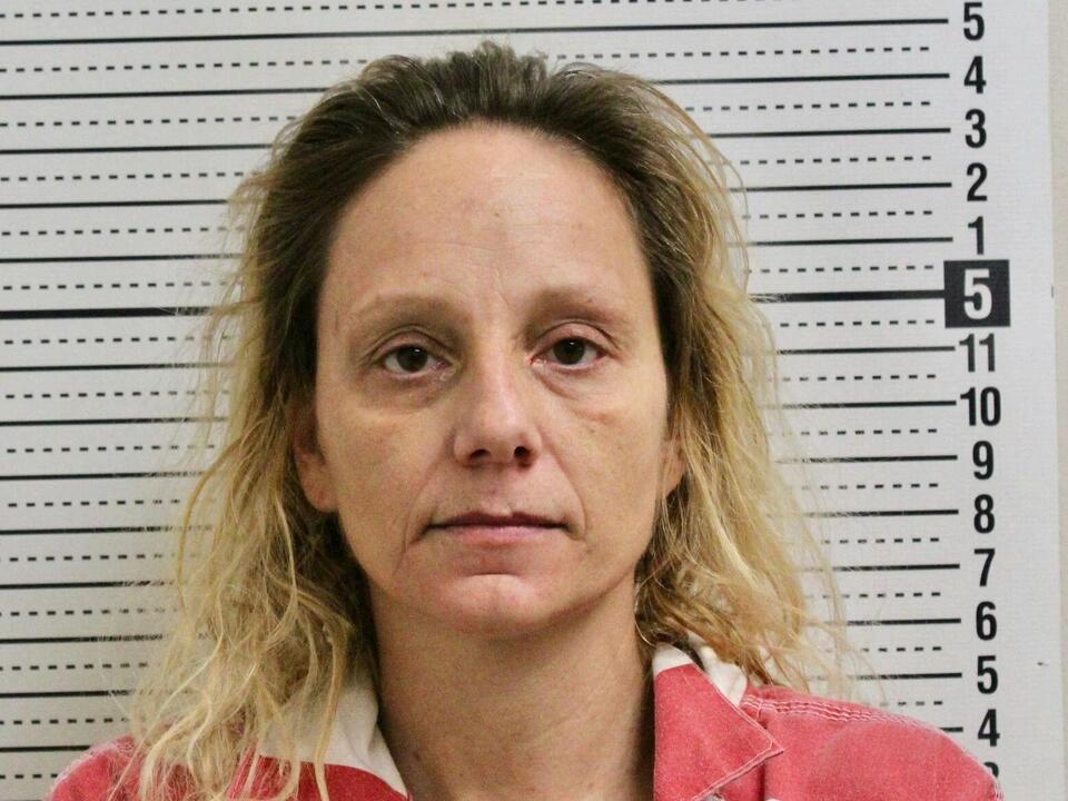 Laurelville woman gets 15 to life for fatal shooting