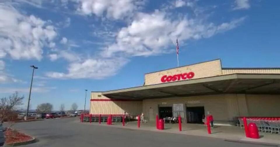 Dating at Costco? Wholesaler attracts shoppers seeking social ...