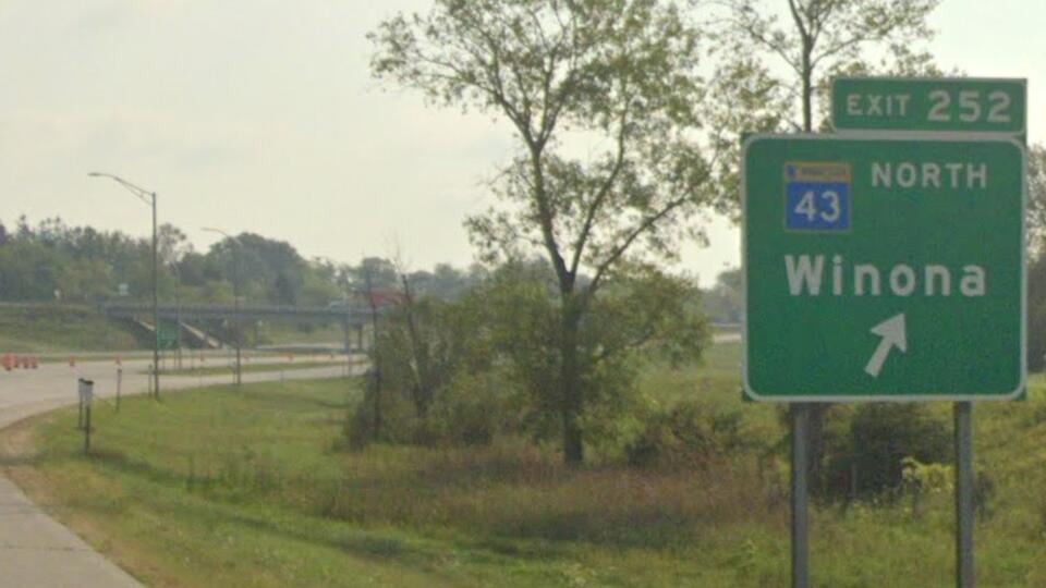 🔥 Van carrying 9 crashes in southern Minnesota; 7 injured, including 5 kids