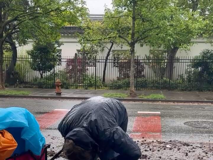 This is why they are called zombies. A sped up video of a fentanyl