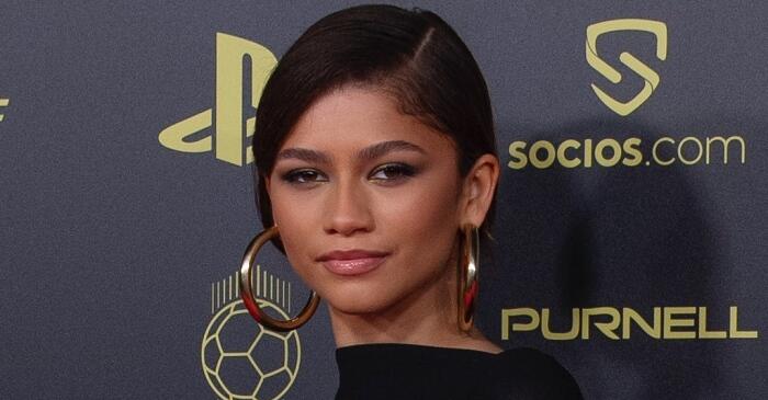 Zendaya Makes Spines Tingle in Gold Metal Dress & Louboutin Heels at Ballon D’Or Ceremony – NewsBreak