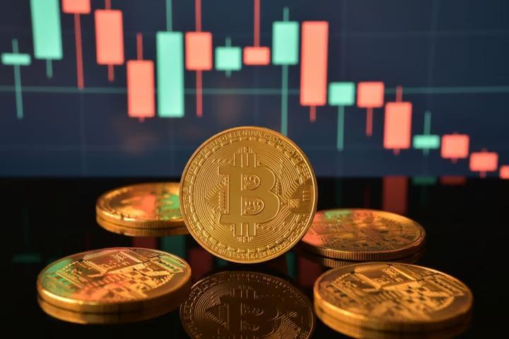 Bitcoin, Ethereum, XRP, Dogecoin Slide Even as CPI Figures Ease Rate Hike Odds: Analyst Says BTC 'Displaying a Condition'