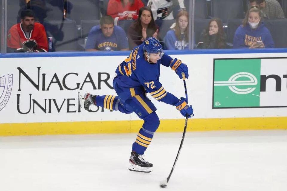 Former Buffalo Sabre Jack Eichel Booed By Fans - NewsBreak
