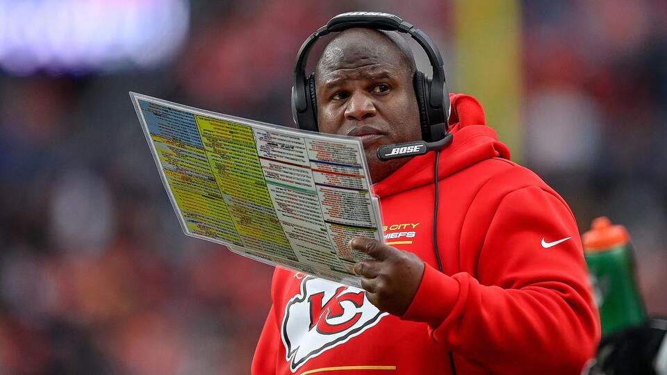 Wife of Kansas City Chiefs offensive coordinator reportedly shot at home