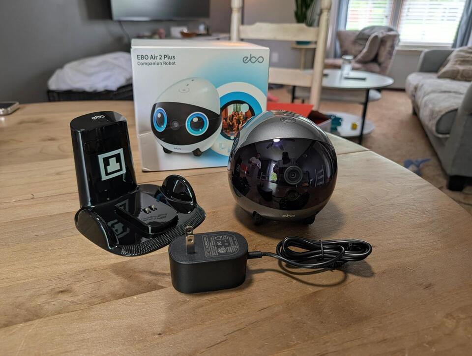 Hands-On: Enabot EBO Air 2 Plus FamilyBot