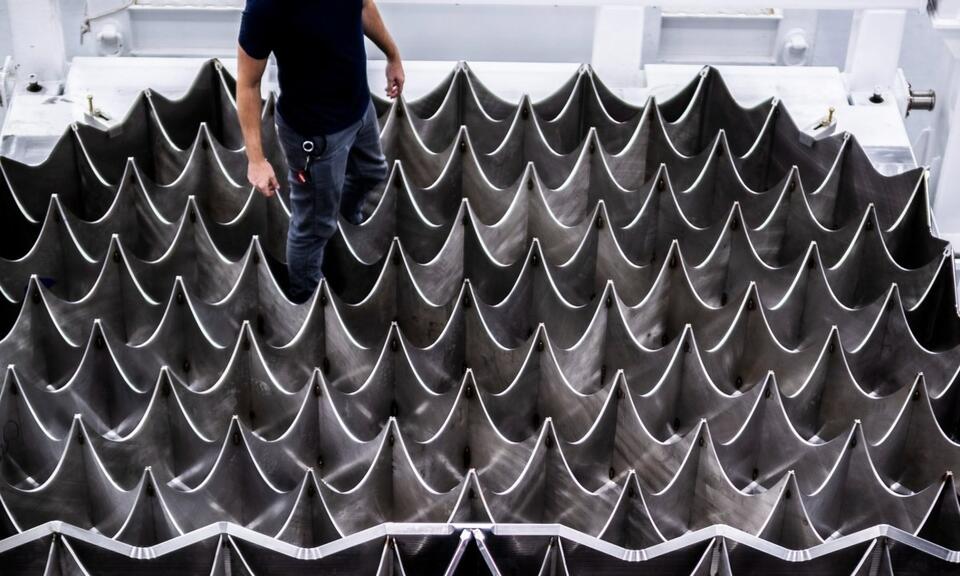SpaceX's supersized grid fins for Super Heavy booster