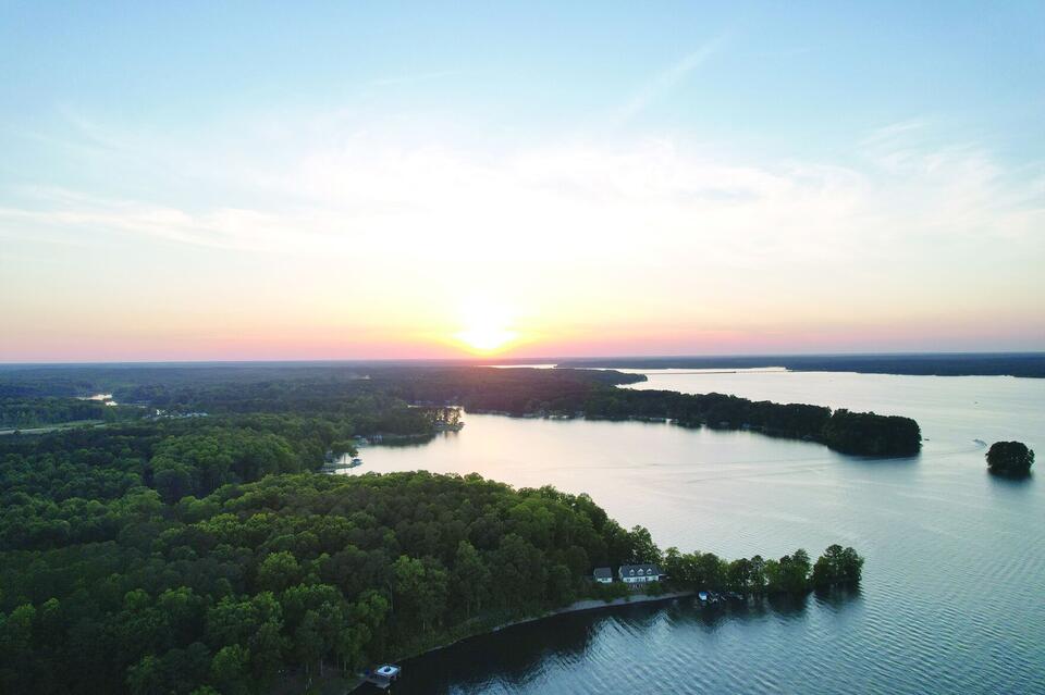 Come for the lake, stay for the experience - NewsBreak