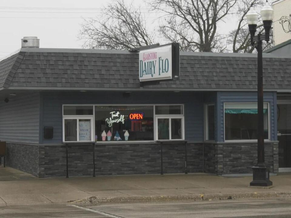 Gladstone Dairy Flo reopens for the season under new management