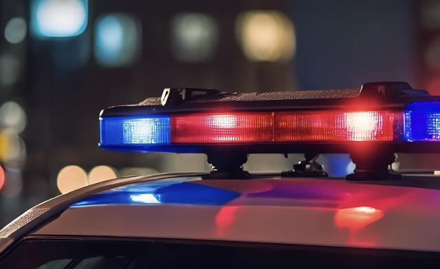 Alton Man Dies In Early Morning Godfrey Crash - NewsBreak