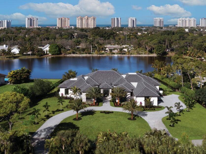 Stock Custom Homes’ Pine Ridge estate opens for 2024 Parade of Homes guests