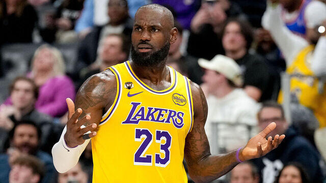 NFL's Packers, NHL's Jets among teams joking about signing LeBron