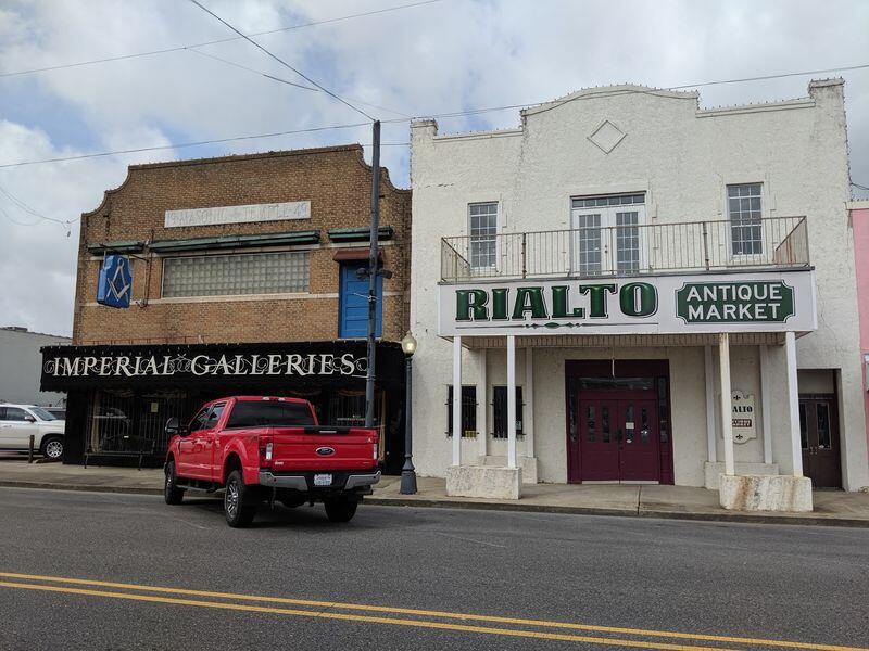 This Louisiana Town Lines a Walkable Riverfront Alley With Antique ...