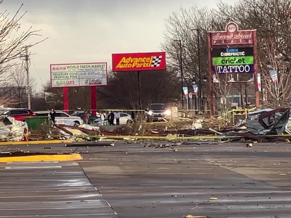 Storm Doesn't Stop Coralville Hawkeye Watch Party