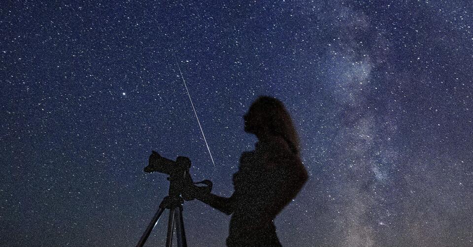 How To Photograph A Meteor Shower Where To Take A Photo Of The