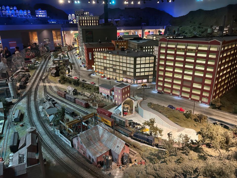 World's largest indoor train display is coming to Tennessee. Why ...