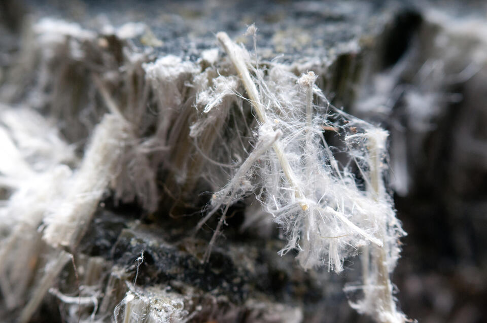 Hartford, Berkshire unit settle asbestos reinsurance dispute - NewsBreak