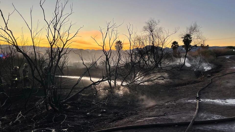 1 person found dead after brush fire breaks out at Whitney Mesa in ...
