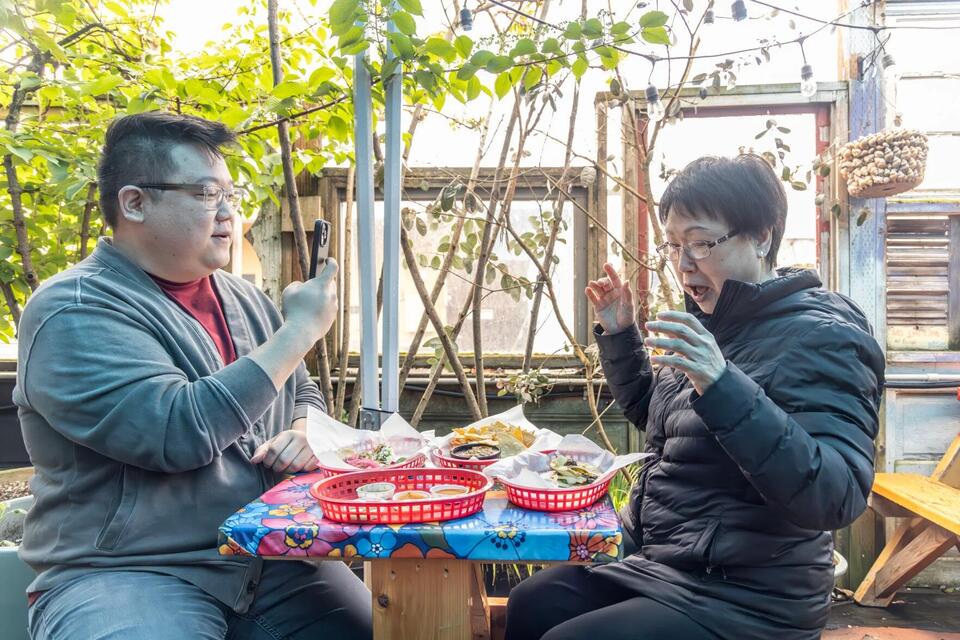 Mother and son behind 'The Korean Mama' find food and community through ...