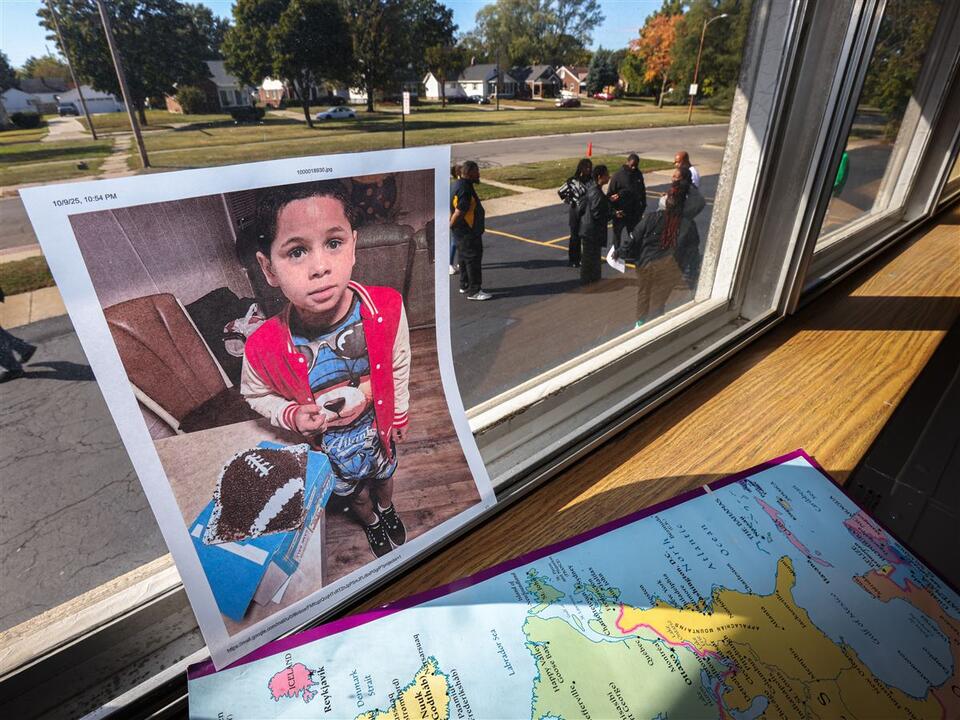 Explorers Academy holds tribute for De’vonte Bailey after fatal ...