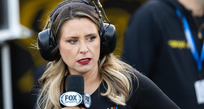 NASCAR pit crew member shields Fox reporter Amanda Busick from 4,000 ...