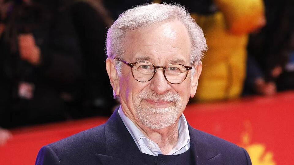 Stephen Spielberg: The Mastermind Behind Cinematic History - Fan World