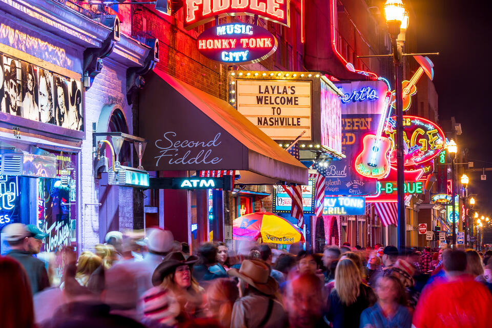 15 Country Music Stops Fans Must See - NewsBreak