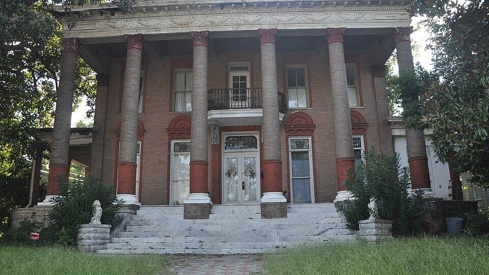 Exploring the history behind the Dasher-Stevens House in Macon, Georgia ...