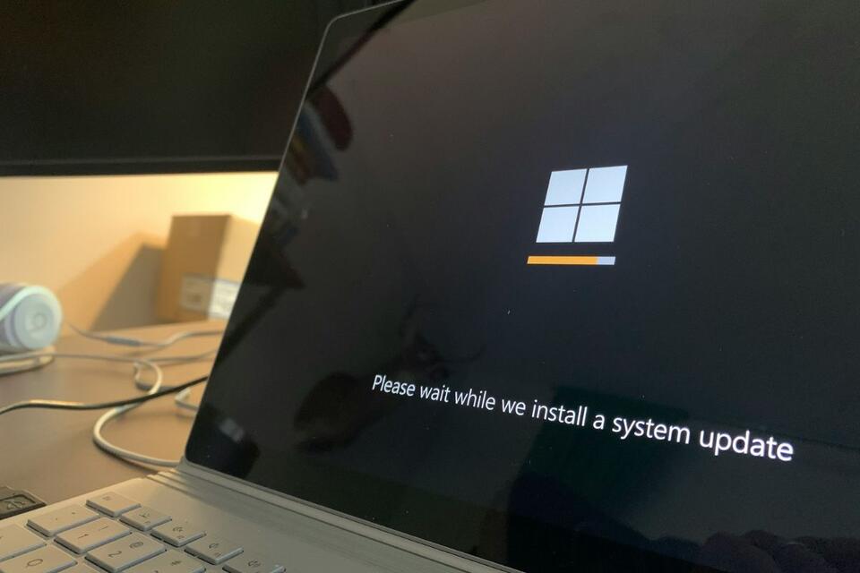 Microsoft Finally Fixes the Infamous ‘Update and Shut Down’ Bug - NewsBreak