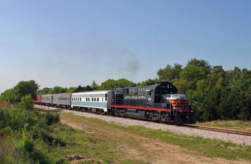 Texas Scenic Train Rides (2025): A Complete Guide - NewsBreak