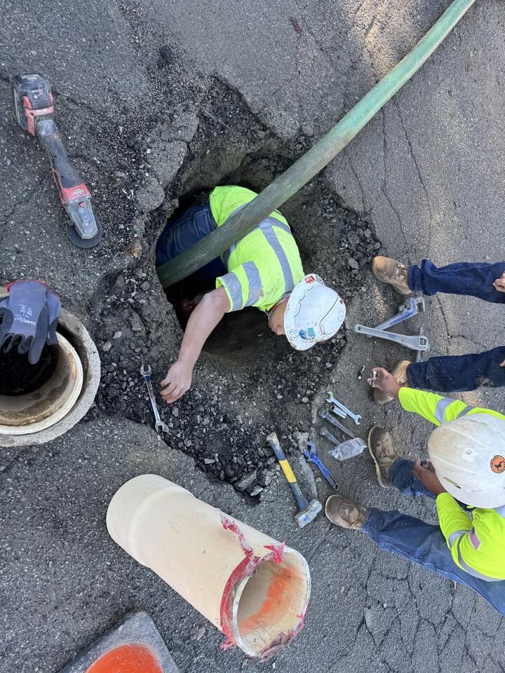 Hydrant Valve Repaired at Q14 and 40th Street - NewsBreak