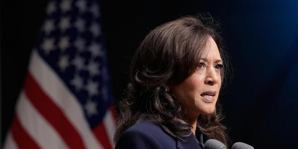 Venue shifts to local high school as Harris visits Columbus