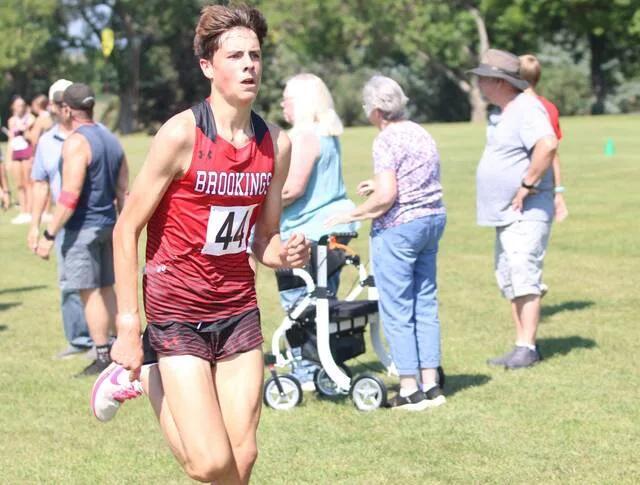 Kaylie Kuehl, Dylan Haar and Brookings XC teams dominate John Collignon Invitational