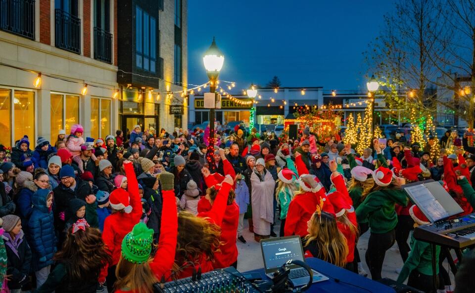 Spring Lake Sparkle brings holiday cheer and help to families