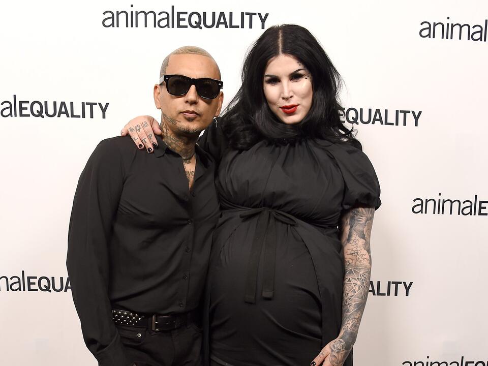 Tattoo artist Kat Von D is moving to Indiana, closing LA shop: ‘Goodbye California!’ – NewsBreak