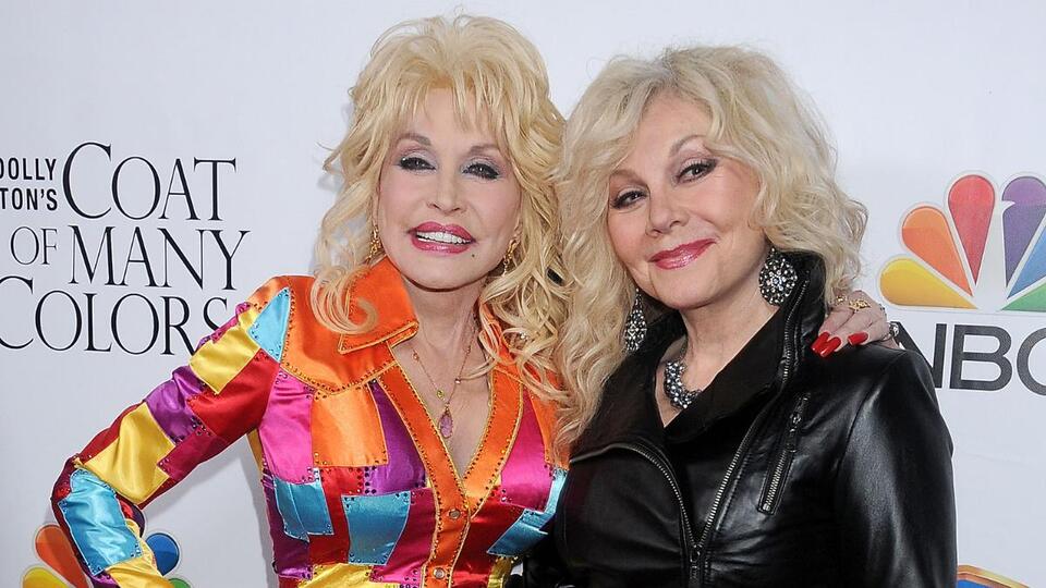 Dolly Parton’s Sister Stella Unloads on Donald Trump in Scathing Rant ...