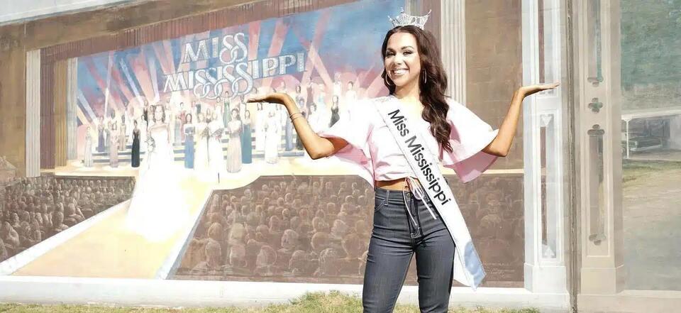 Hattiesburg’s Vivian O’Neal Crowned Miss Mississippi - NewsBreak