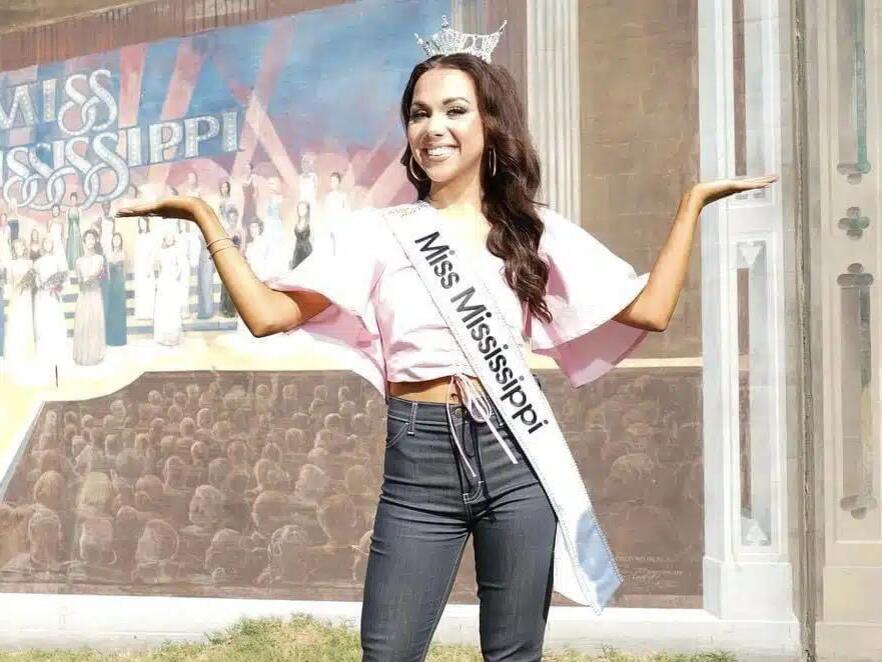 Hattiesburg’s Vivian O’Neal Crowned Miss Mississippi