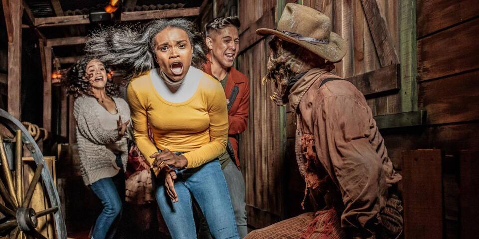 Knott’s Berry Farm Confirms Permanent Closure After Halloween Outing