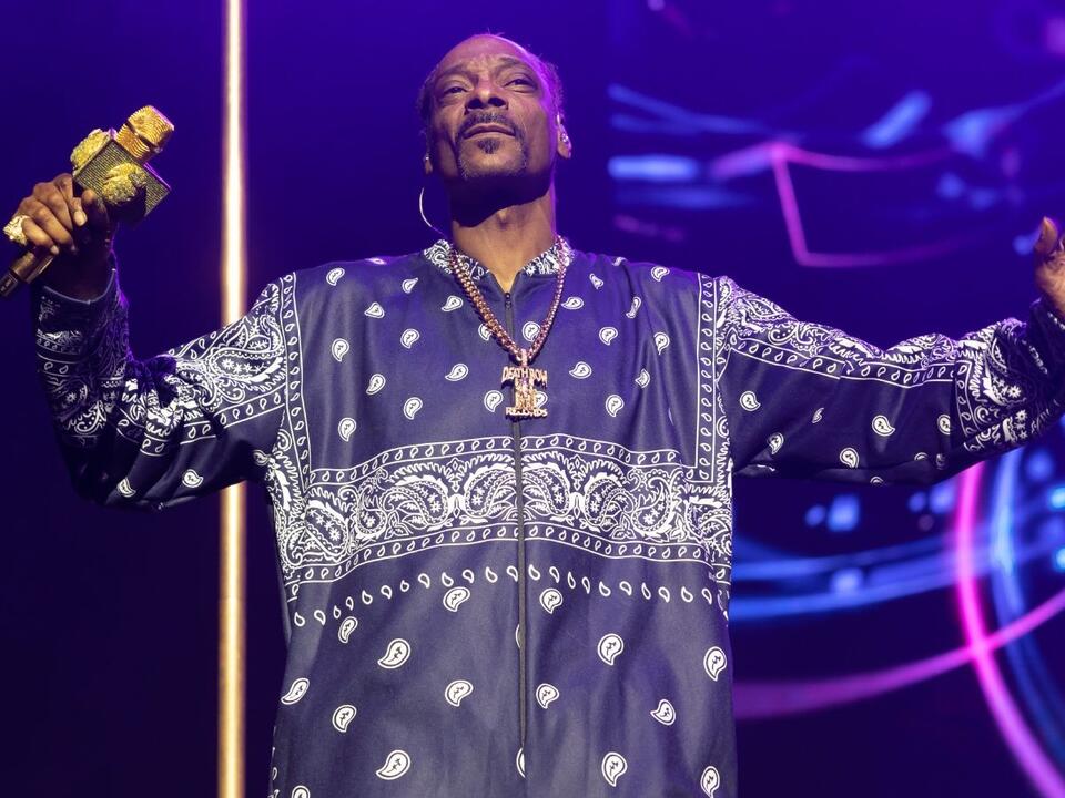 Snoop Dogg explains why LGBTQ+ representation makes him ‘scared’ to ...
