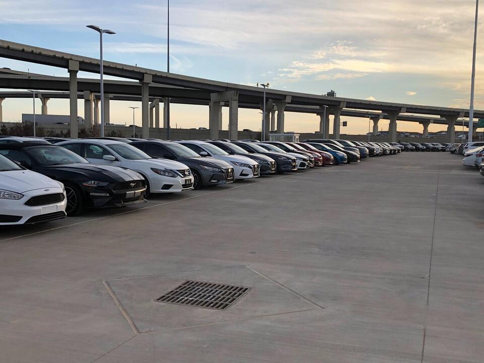 High volume preowned car dealership to locate along Katy Freeway at