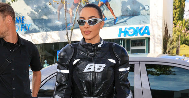 Kim Kardashian Wears Balenciaga Caution Tape As Skintight Catsuit For PFW Show – Watch – NewsBreak