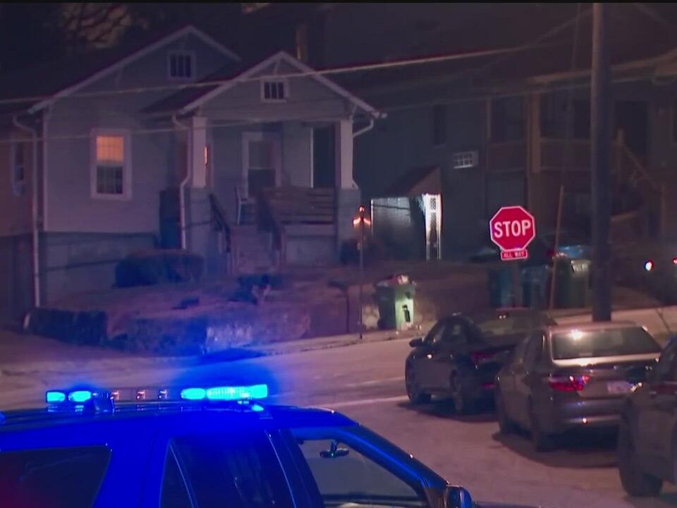 Loud music complaint leads to SWAT standoff in Atlanta