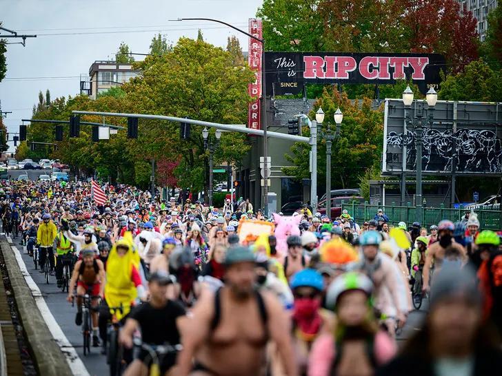 Naked Bike Riders Protest ICE in Portland, Oregon, Check Out Pics ...