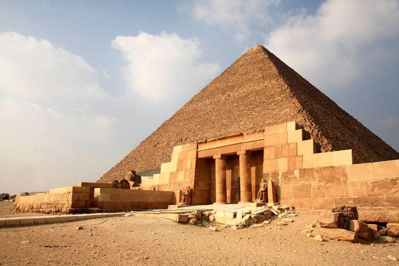 Secret Great Pyramid chamber 'hiding Jesus Christ's body', bombshell ...