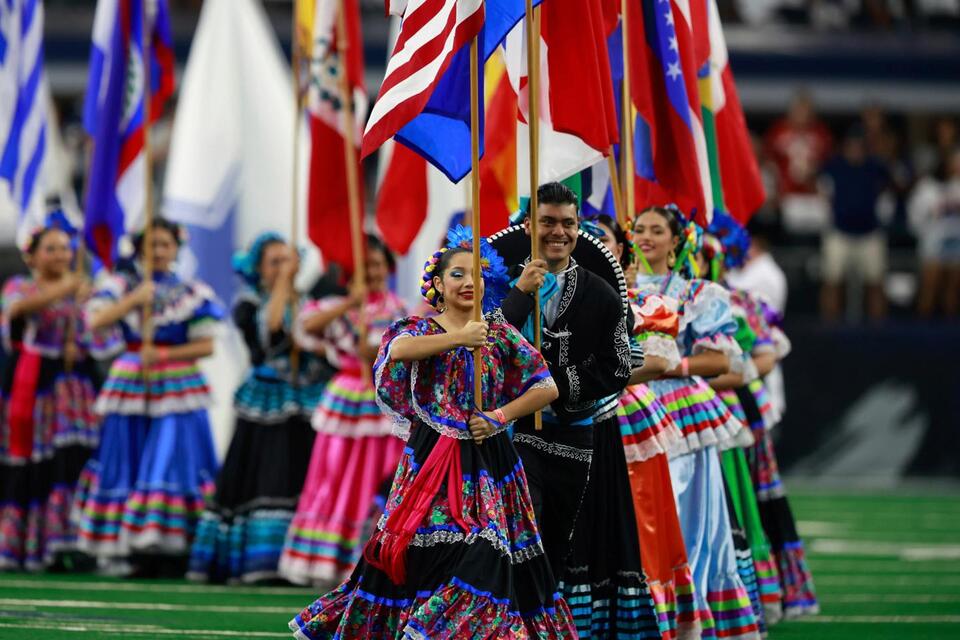 National Hispanic Heritage Month begins with celebrations across the US ...