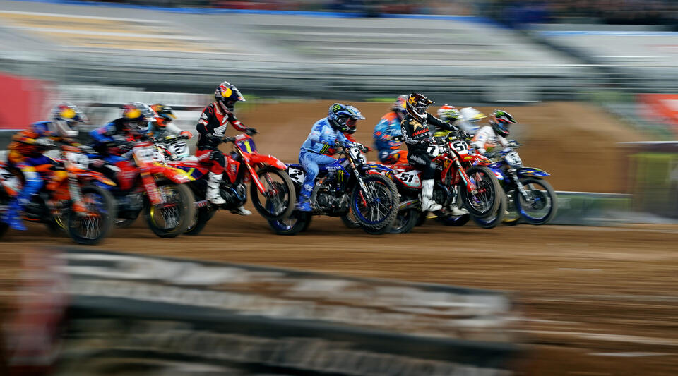 2025 Glendale Supercross Race Report & Results NewsBreak