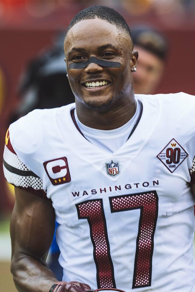 Commanders’ Terry McLaurin Inactive With Hamstring Injury vs. Colts in ...