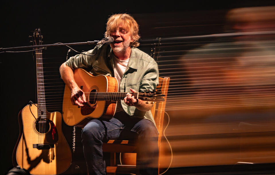 Trey Anastasio Tells Tales, Talks Time, & Winks At Bob Dylan As Acoustic Tour Wraps At The Cap