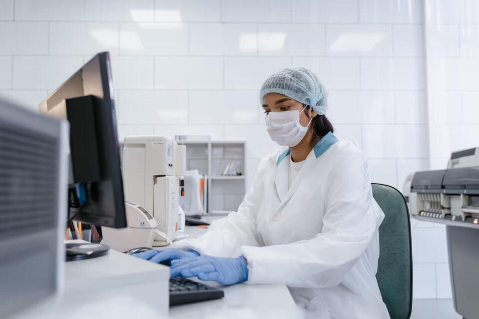 U.S. Scientists Are Using AI to Design Viruses, and people are not taking it well